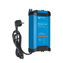 Blue Smart IP22 Charger 24/16(1) 230V CEE 7/7